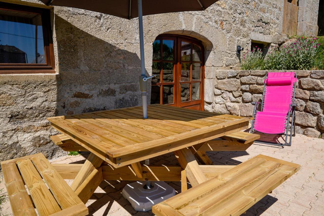 Gite Les Ducs Mialanes Exterior photo